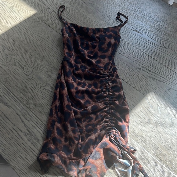 Pretty little thing size 2 leopard print dress worn once - Picture 1 of 3